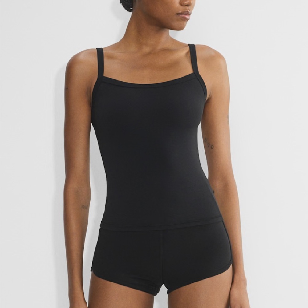 Aritzia Golden BUTTER Tumbler Tank - Picture 2 of 6